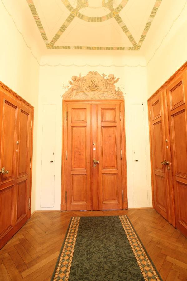 מלון גרימה Schloss Gattersburg מראה חיצוני תמונה